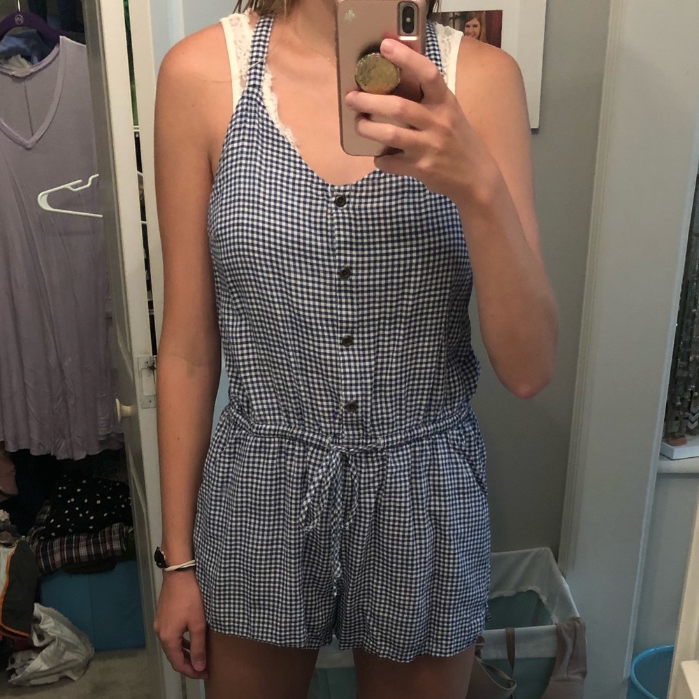 Navy blue gingham romper 💙